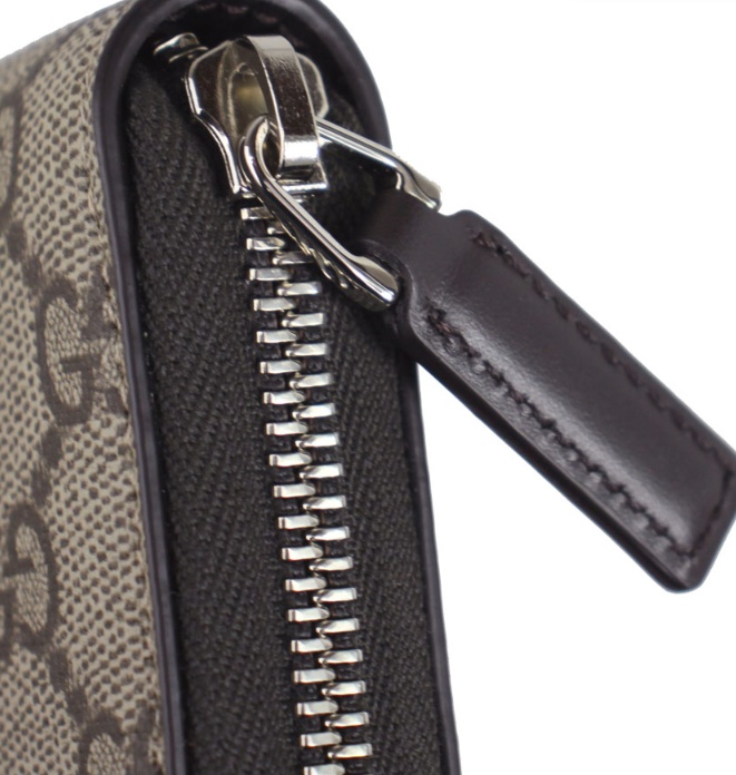 Gucci Zipper Wallet