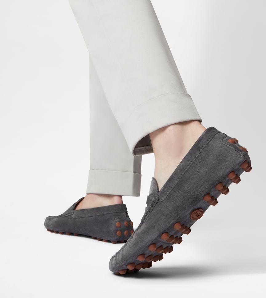 Tod's Round Head Loafer Shoes In Black