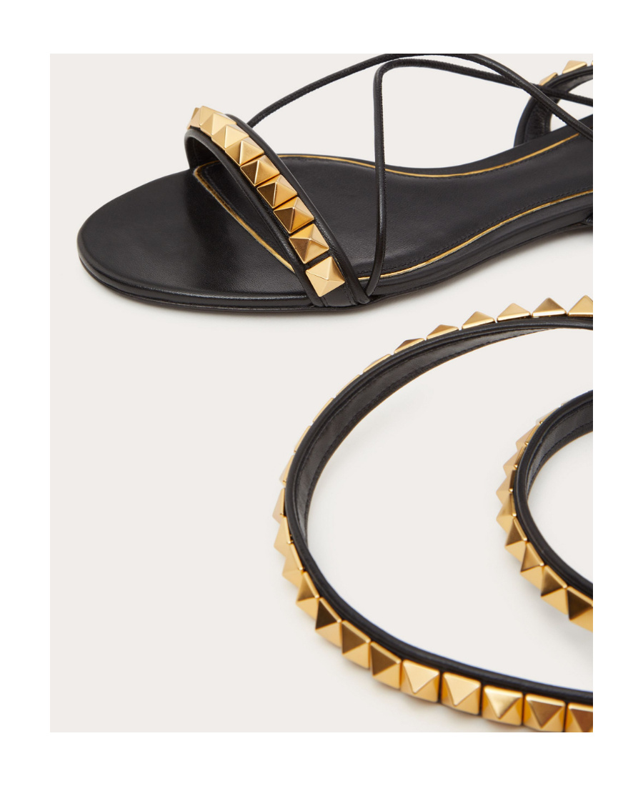 Valentino No Limit Rivet Flat Sandals In Black