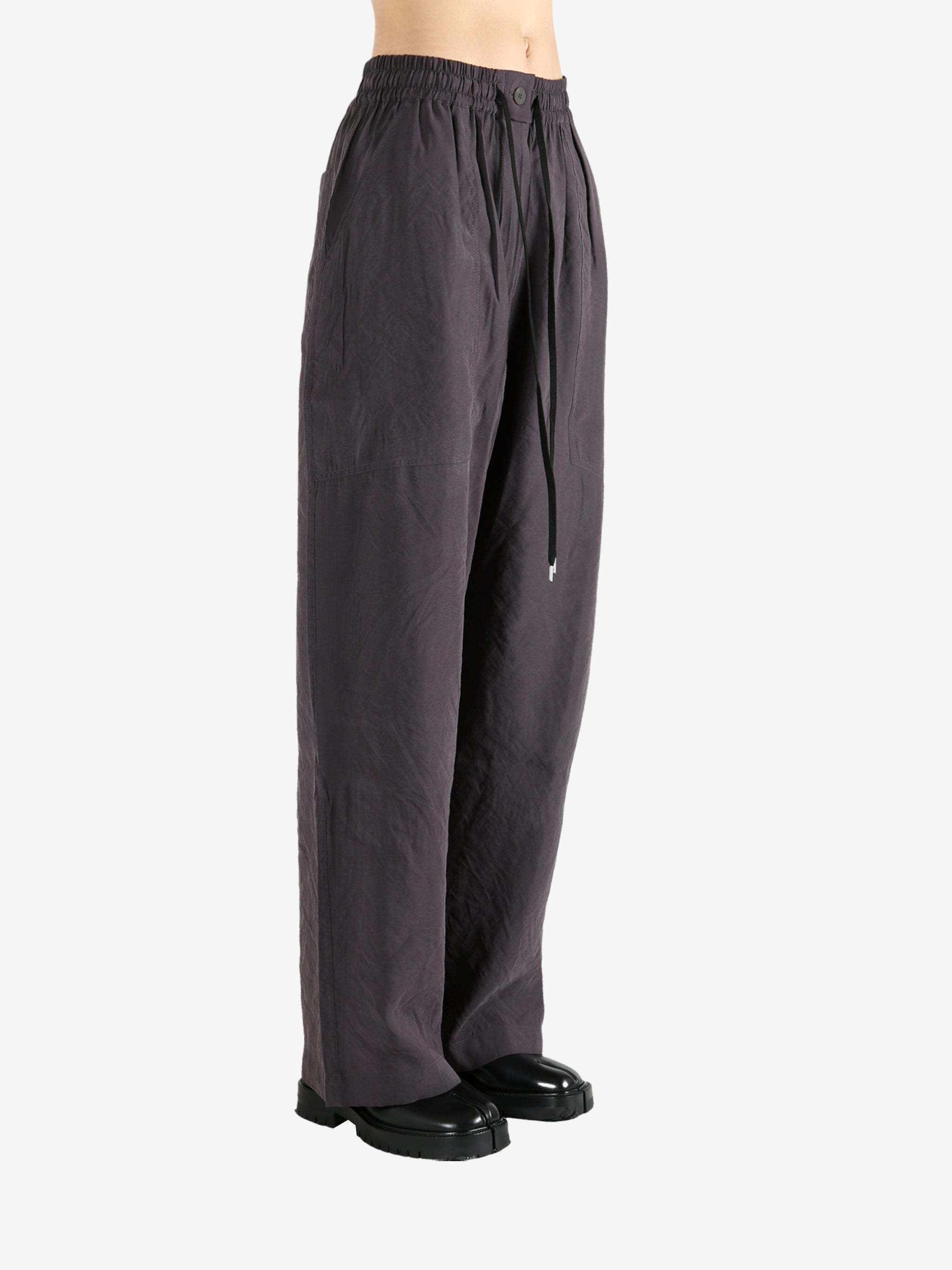 Studio Nicholson Elastic Waist Casual Pants In Purple
