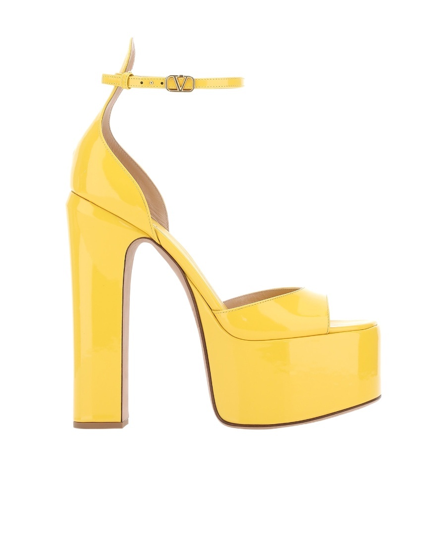 Shop Valentino Tan-go 155mm Patent-leather Sandals In Yellow