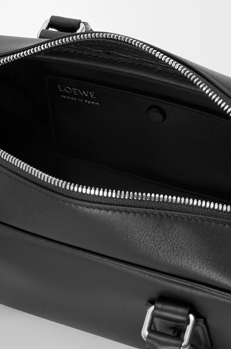 Loewe Womens Black Amazona 23 Cropped Leather Shoulder Bag In Black