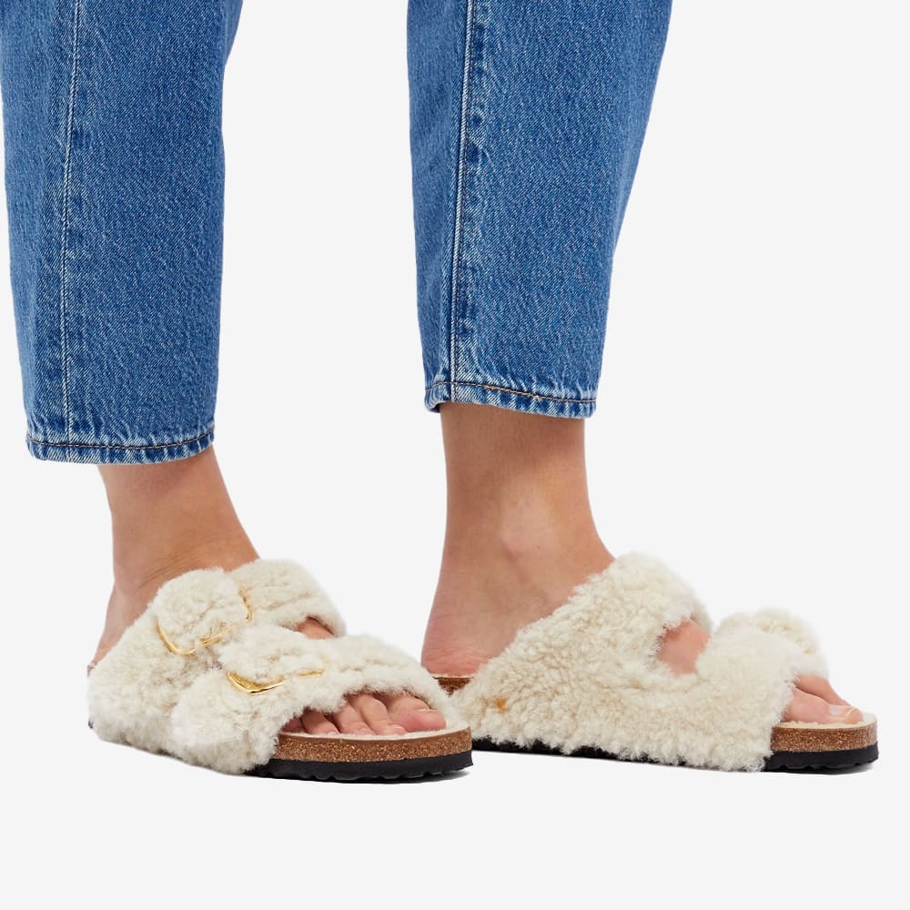 Shop Birkenstock Buckle-fastening Shearling Slides In Nude
