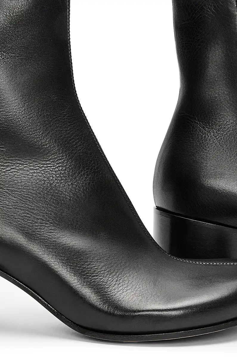 Loewe Side Zipper Short Boots In Black