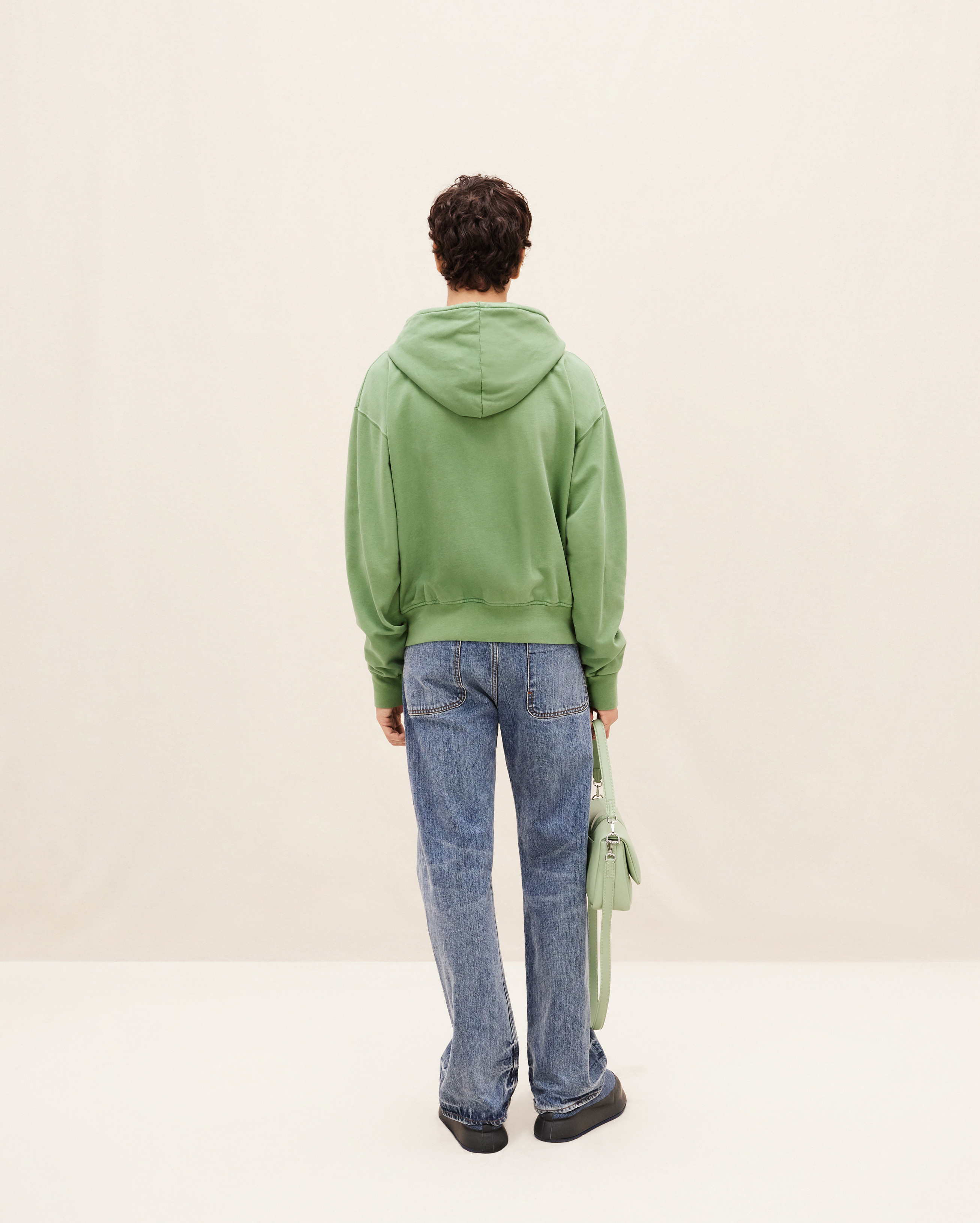 Jacquemus Zipped Clay Logo Sweatshirt In Green