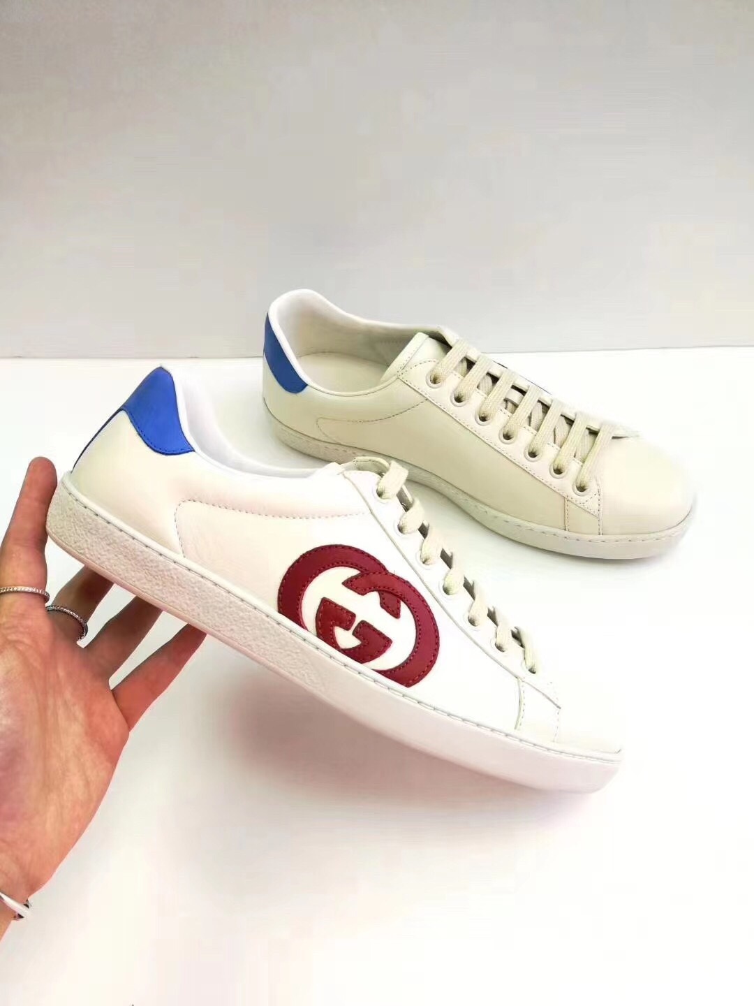GUCCI ACE LOGO-PATCH SNEAKERS