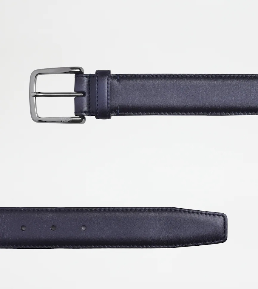 Tod's Logo-buckle Fastening Belt In Black