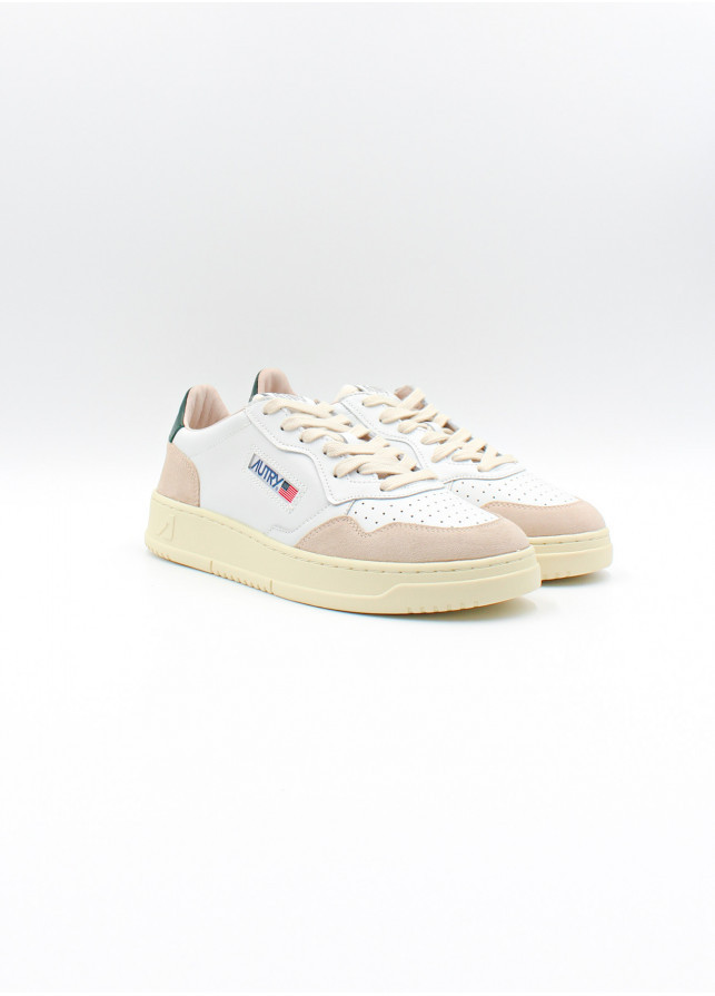 Autry Leather Medalist Low Sneakers In White