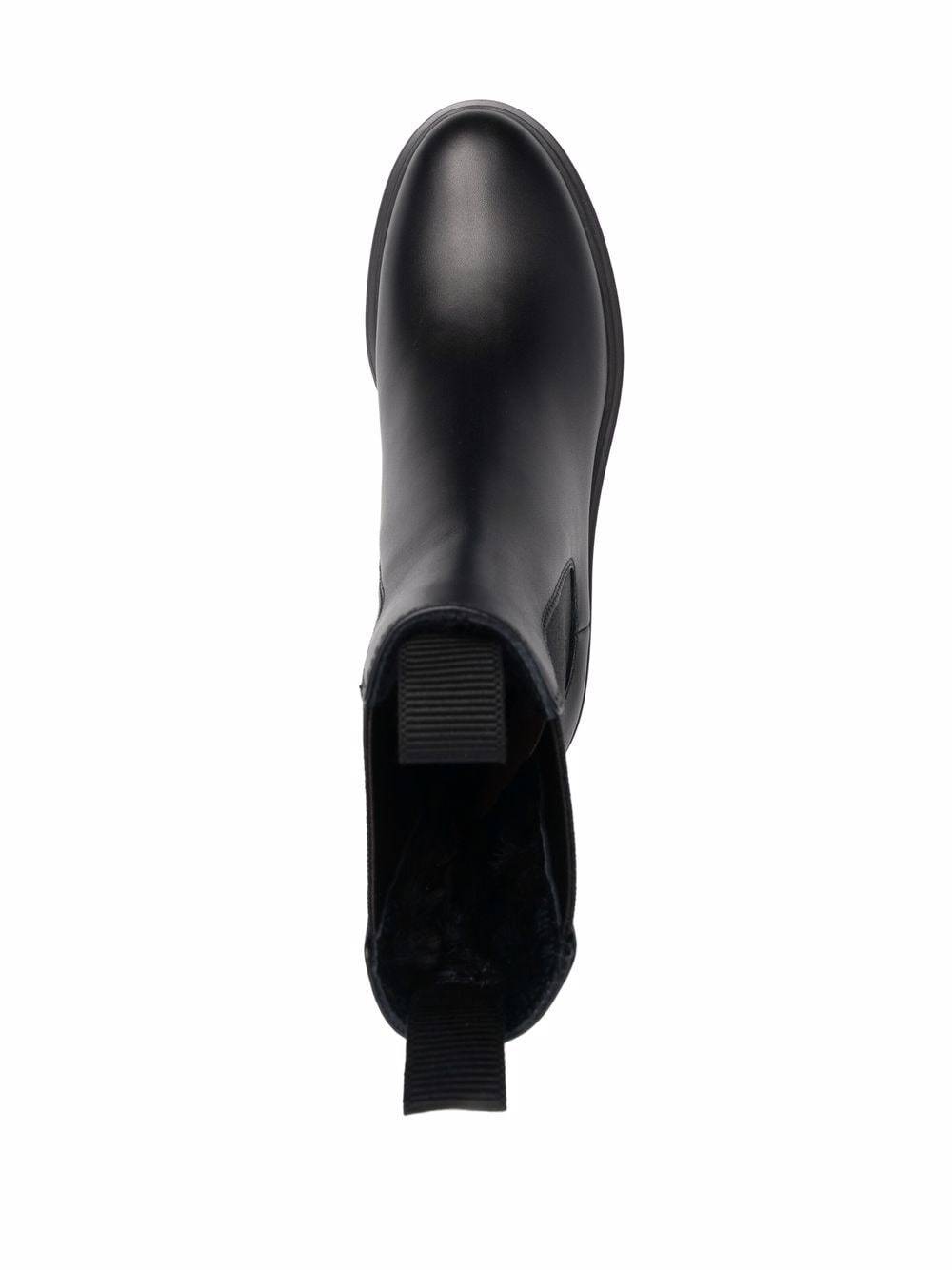 Gianvito Rossi Chester Leather Chelsea Boots In Black