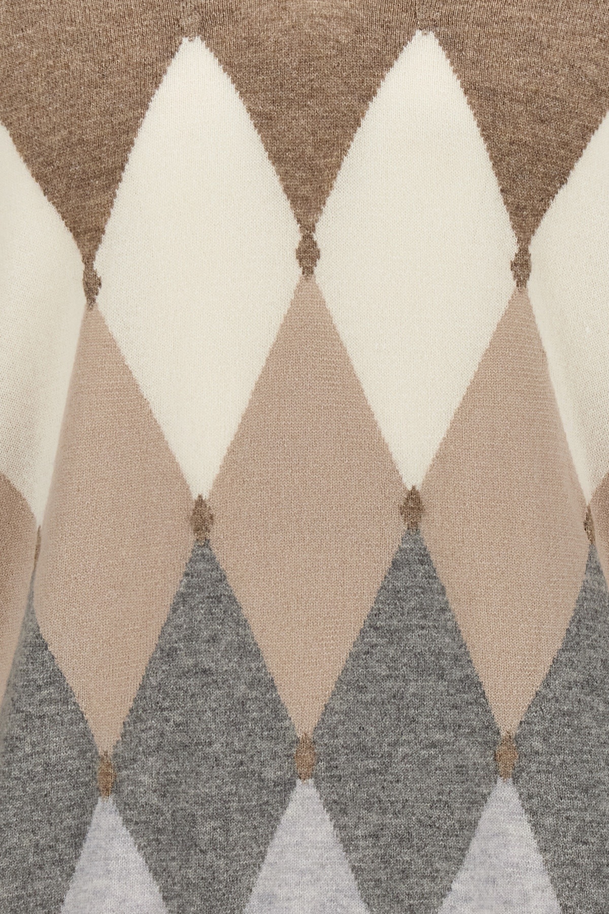 Ballantyne V-neck Long-sleeved Sweater In Brown