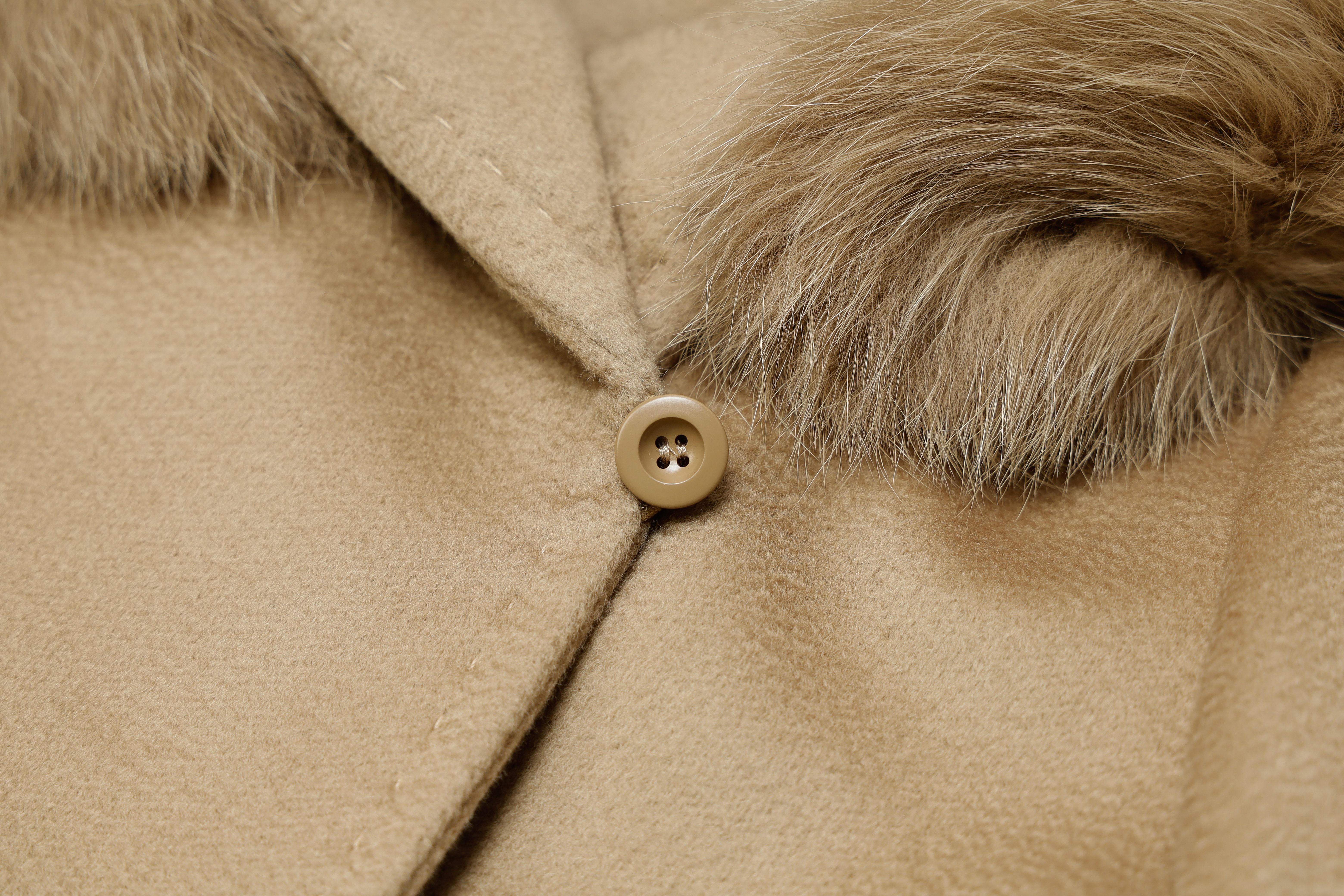 Max Mara Logo Hooded Overcoat In Nude