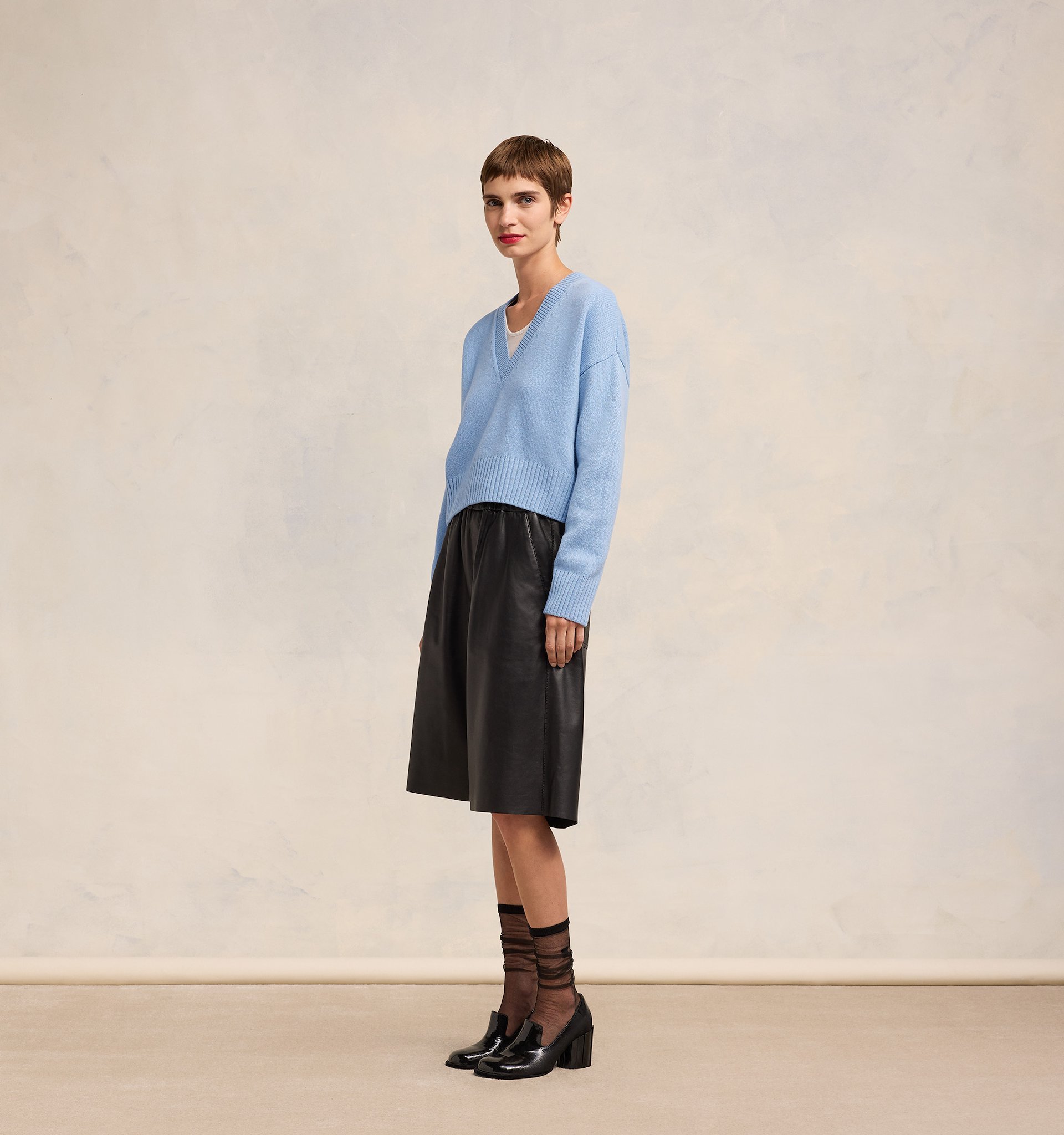 Ami Alexandre Mattiussi V-neck Wool Cashmere Sweater In Blue