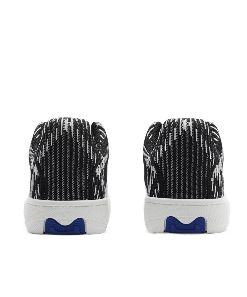 Burberry Check-patterned Low-top Sneakers In Black