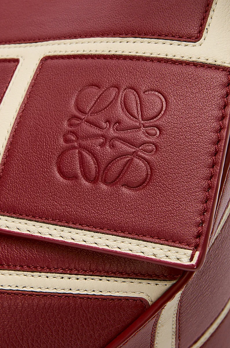 Loewe Large Puzzle Edge Shoulder Bag In Burgundy