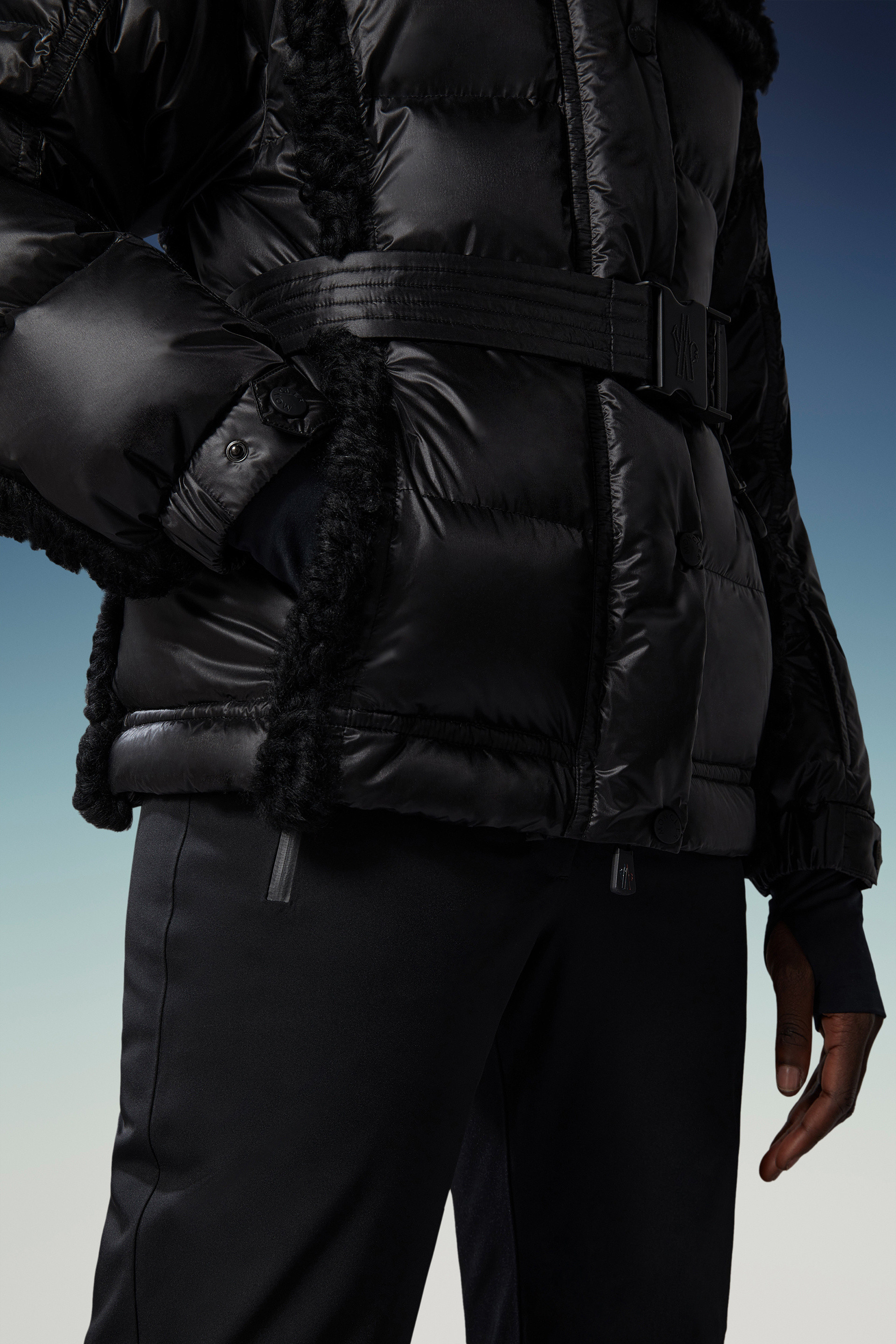 Moncler Biollay Short Down Jacket In Black