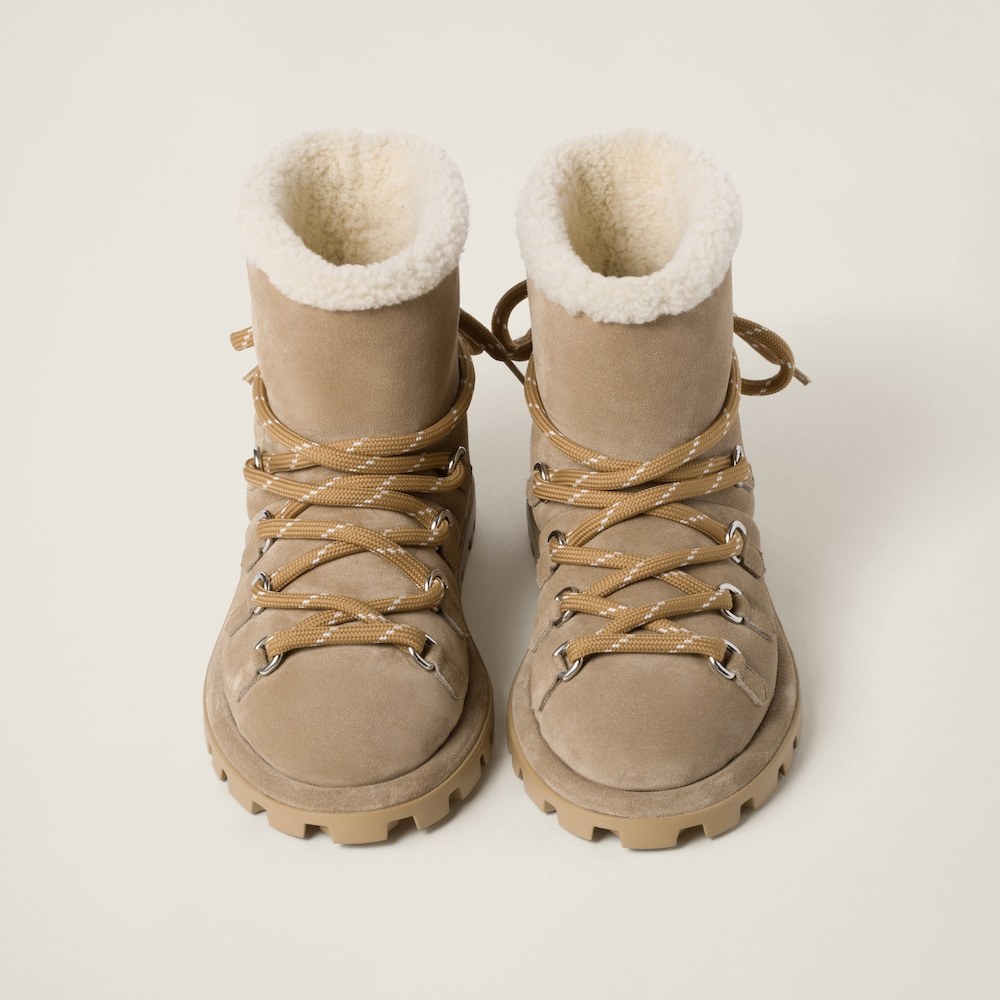 Miu Miu Round-headed Short Boots In Nude
