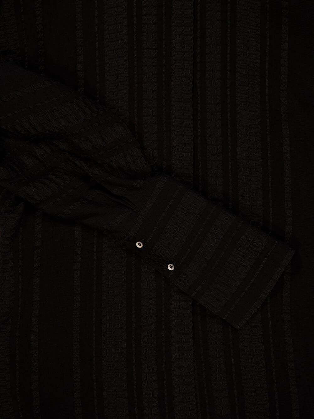 Zeusdione Off-shoulder Shirt In Black
