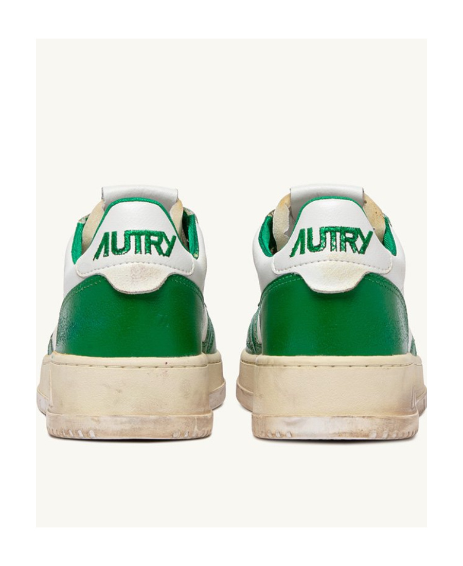 Autry Round Head Low Upper Board Shoes In Nude
