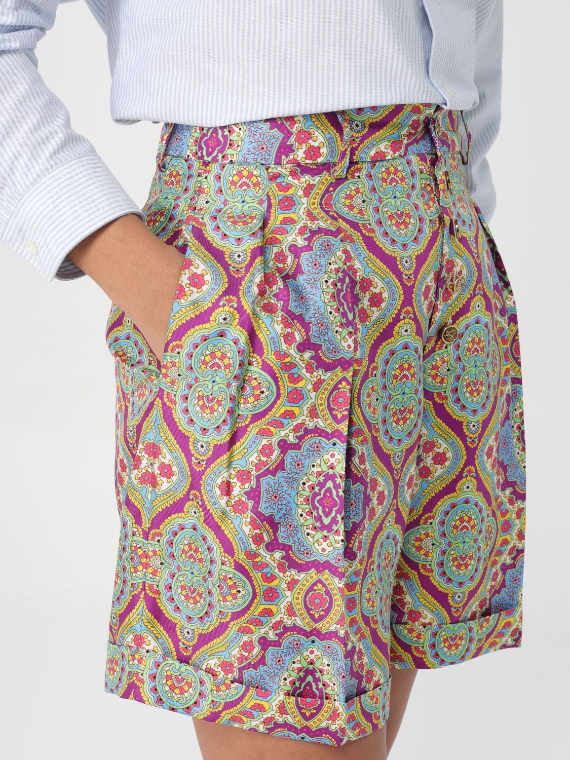 Shop Etro Paisley-printed Wide-leg Shorts In Multicolor