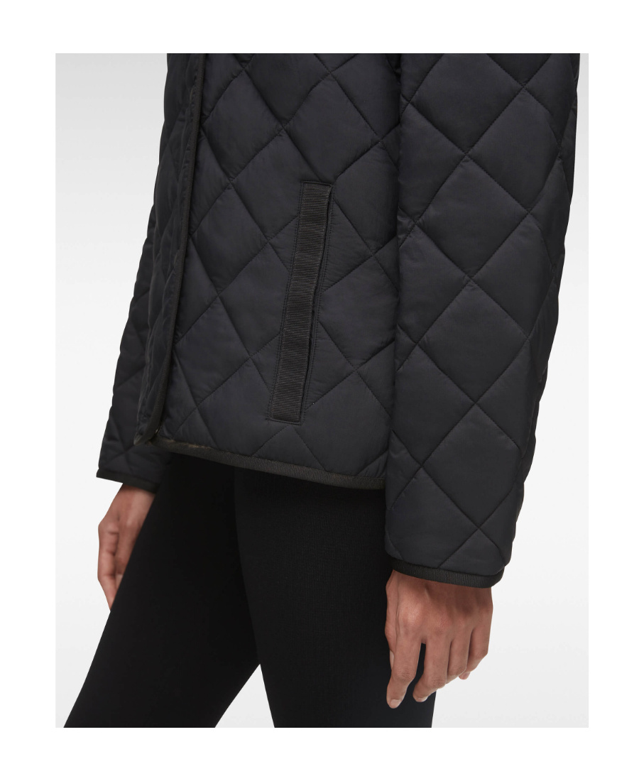 Moose Knuckles Queensway Quilted Belted Jacket In Black