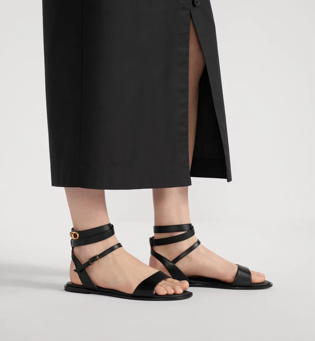 Dior 30 Montaigne Sandal In Black