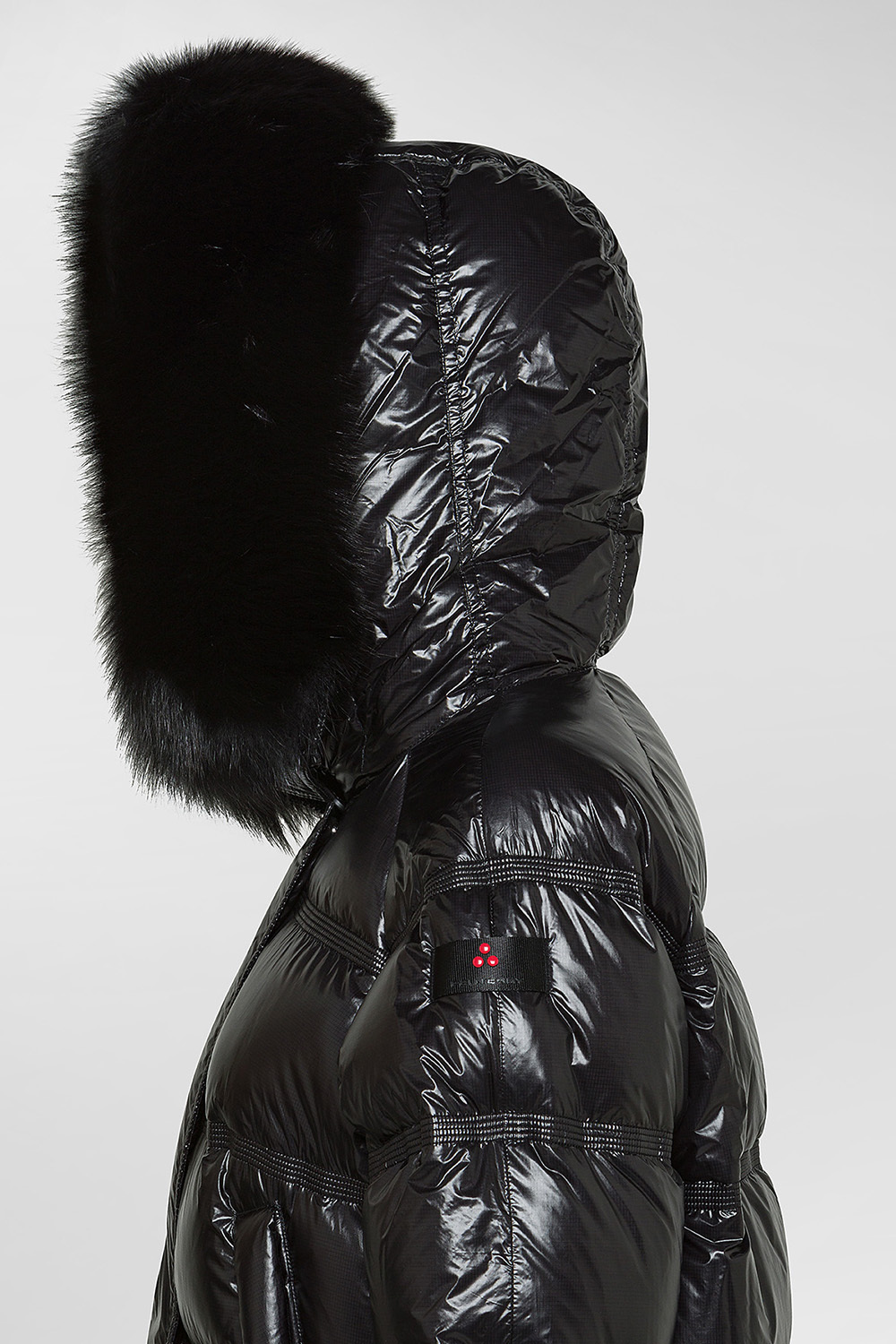 Peuterey Tailored Black Coat With Structured Silhouette And Minimalist Aesthetic In Black