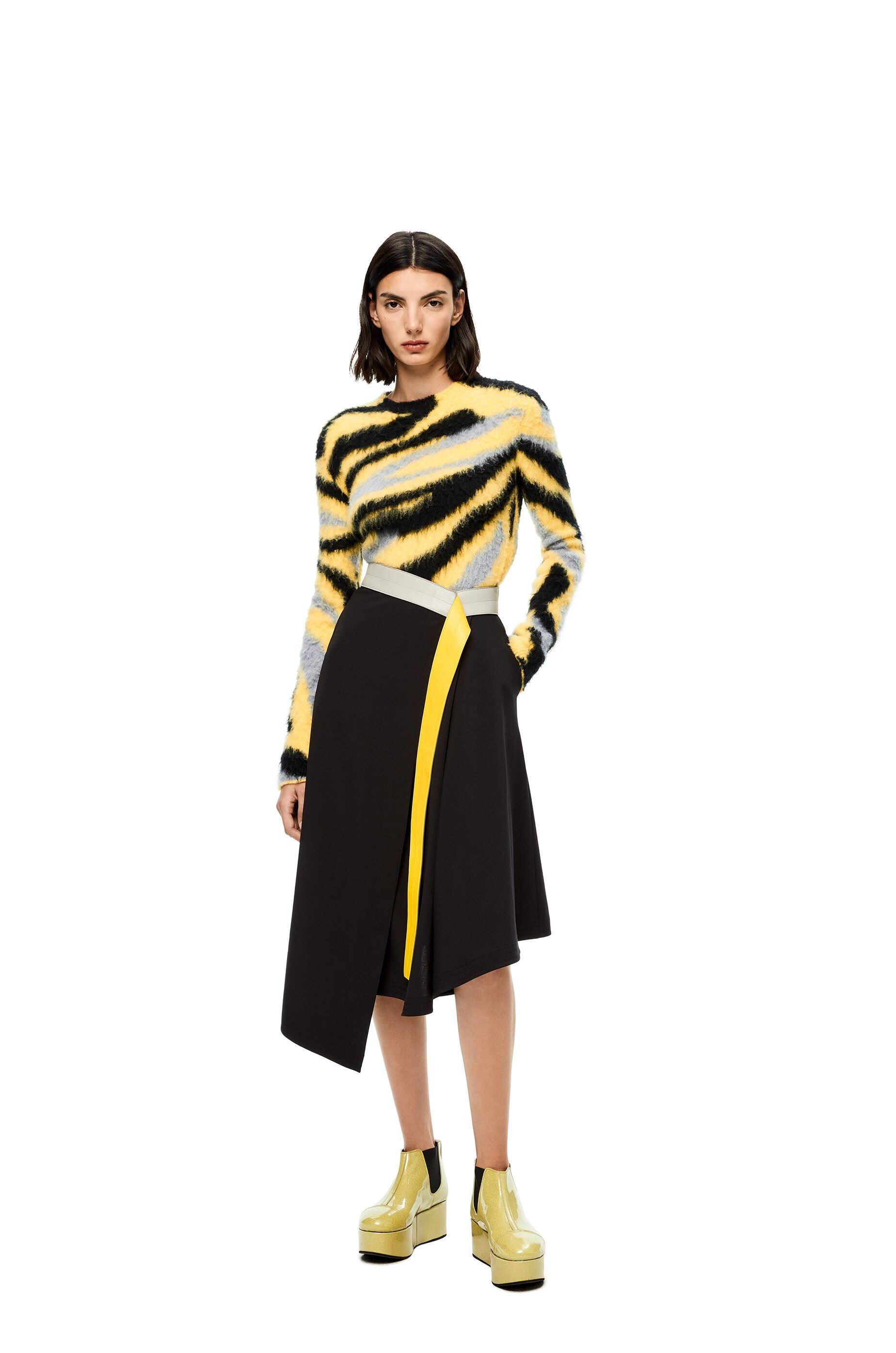 Loewe Parcel Medium-length Skirt In Black