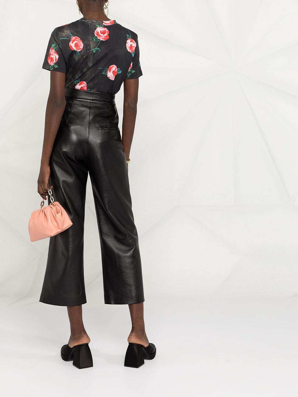 Moschino Floral Print T-shirt In Black