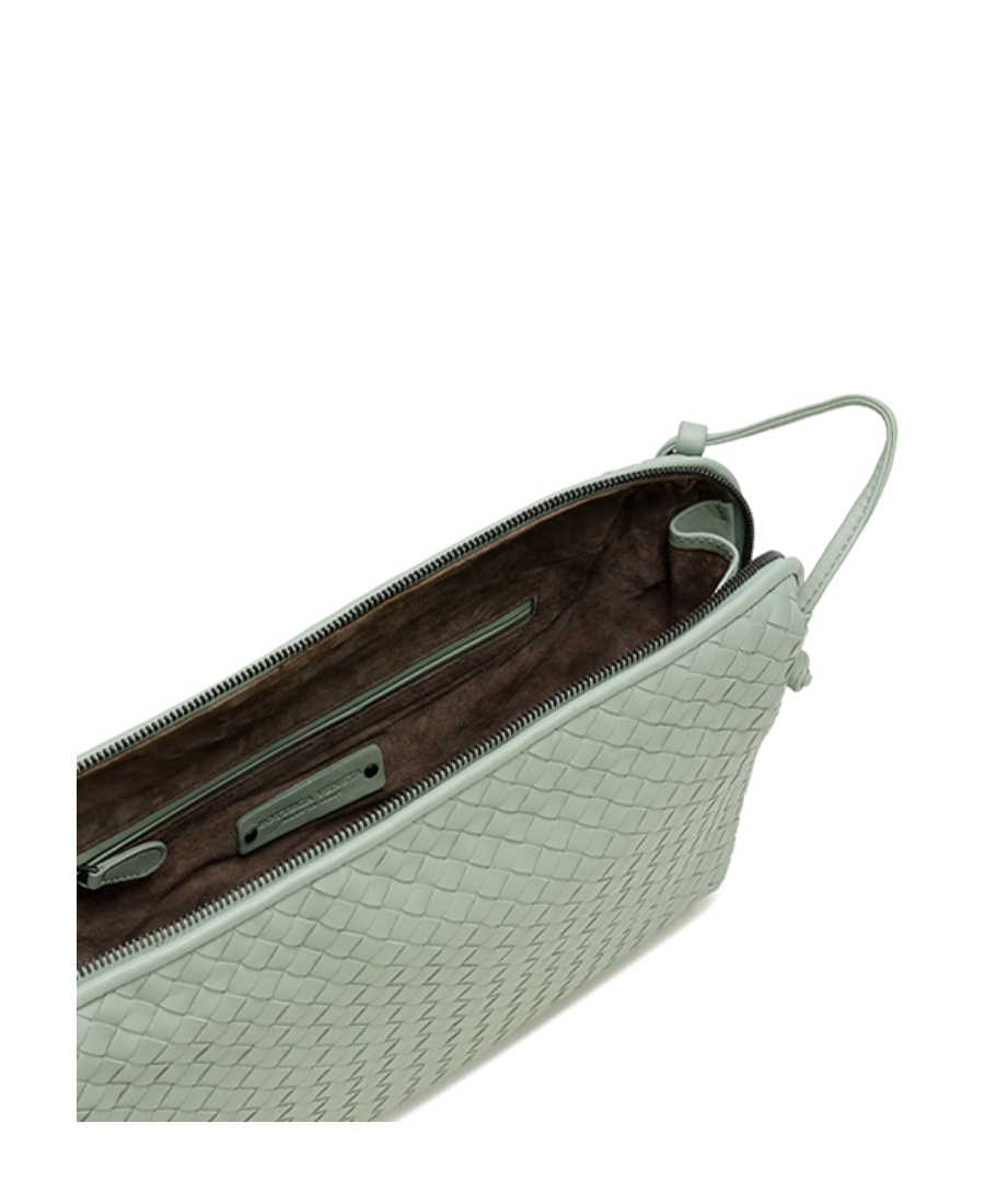 Bottega Veneta Woven Pattern Shoulder Bag In Green