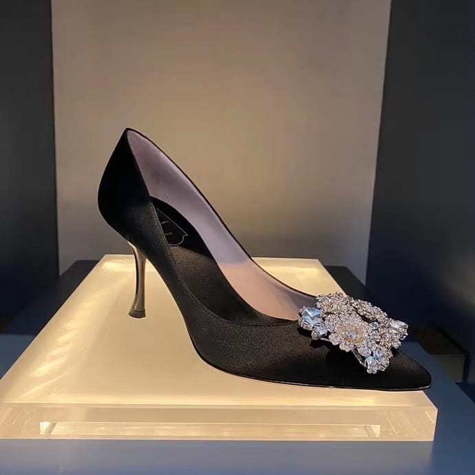 Roger Vivier Efflorescence 65 Satin Pumps In Black