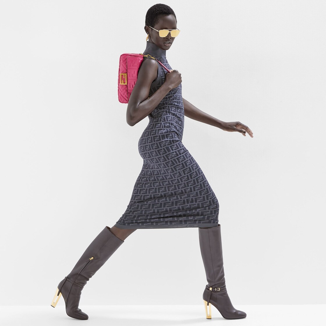 Fendi Baguette Embossed Ff Shoulder Bag In Pink