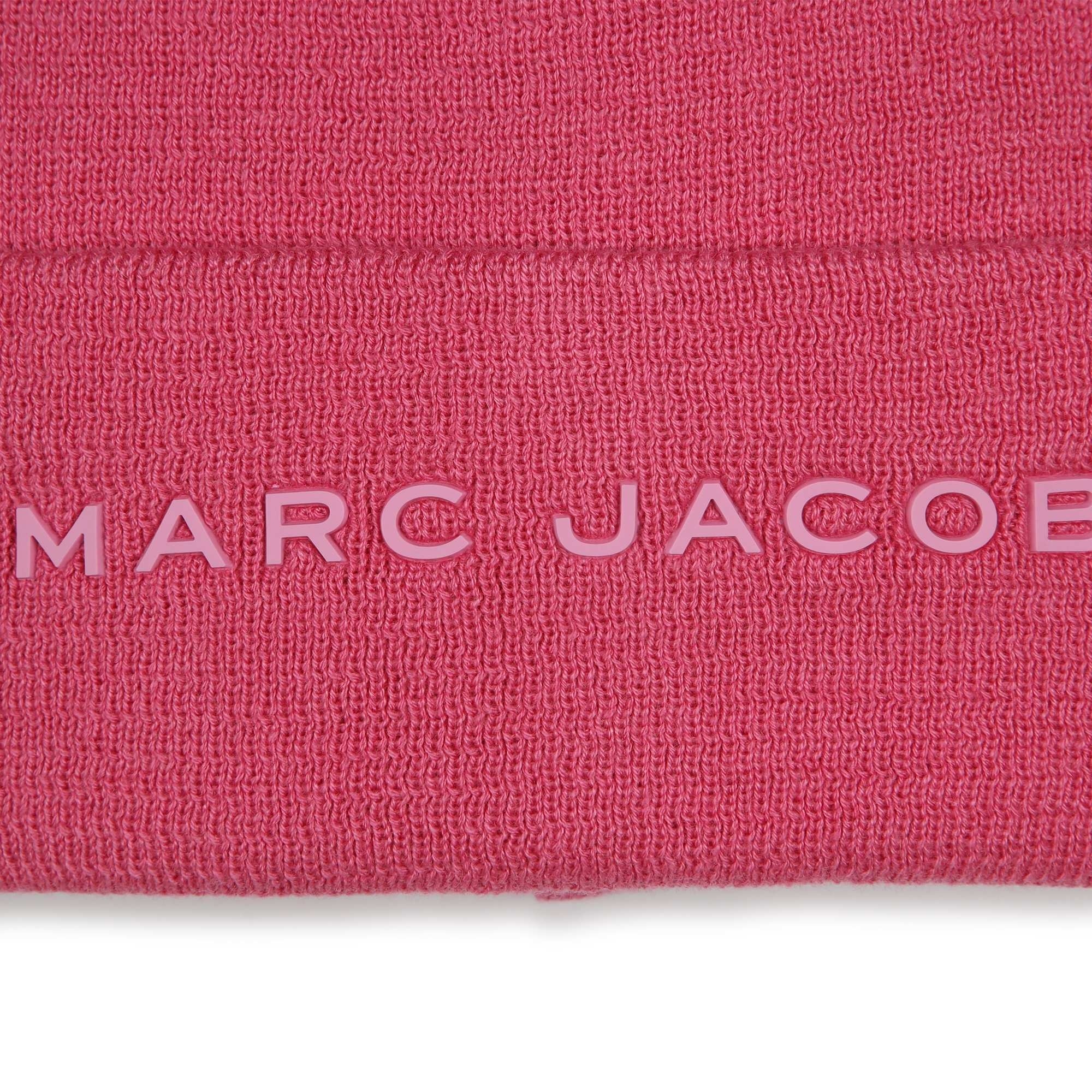 MARC JACOBS LOGO-DETAIL RIBBED-KNIT BEANIE