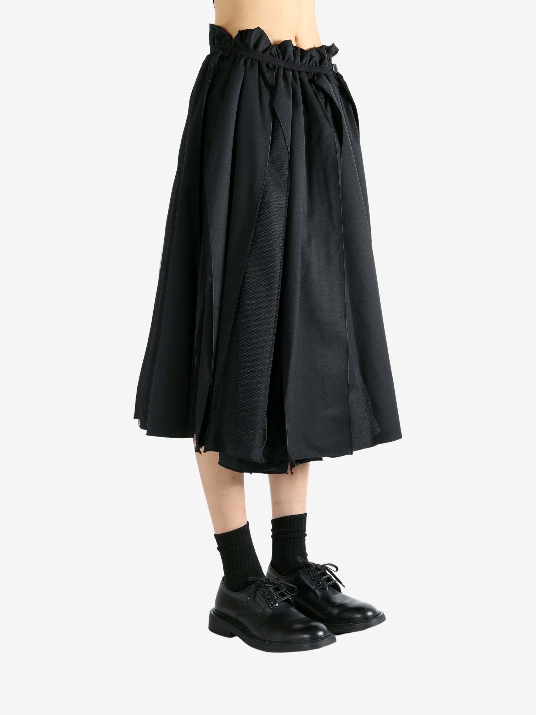 Comme Des Garçons Elastic Waist Skirt In Black