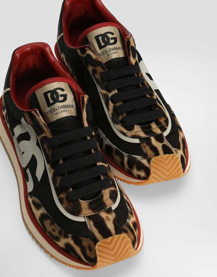 Dolce & Gabbana Round Head Low-cut Sneakers In Nude