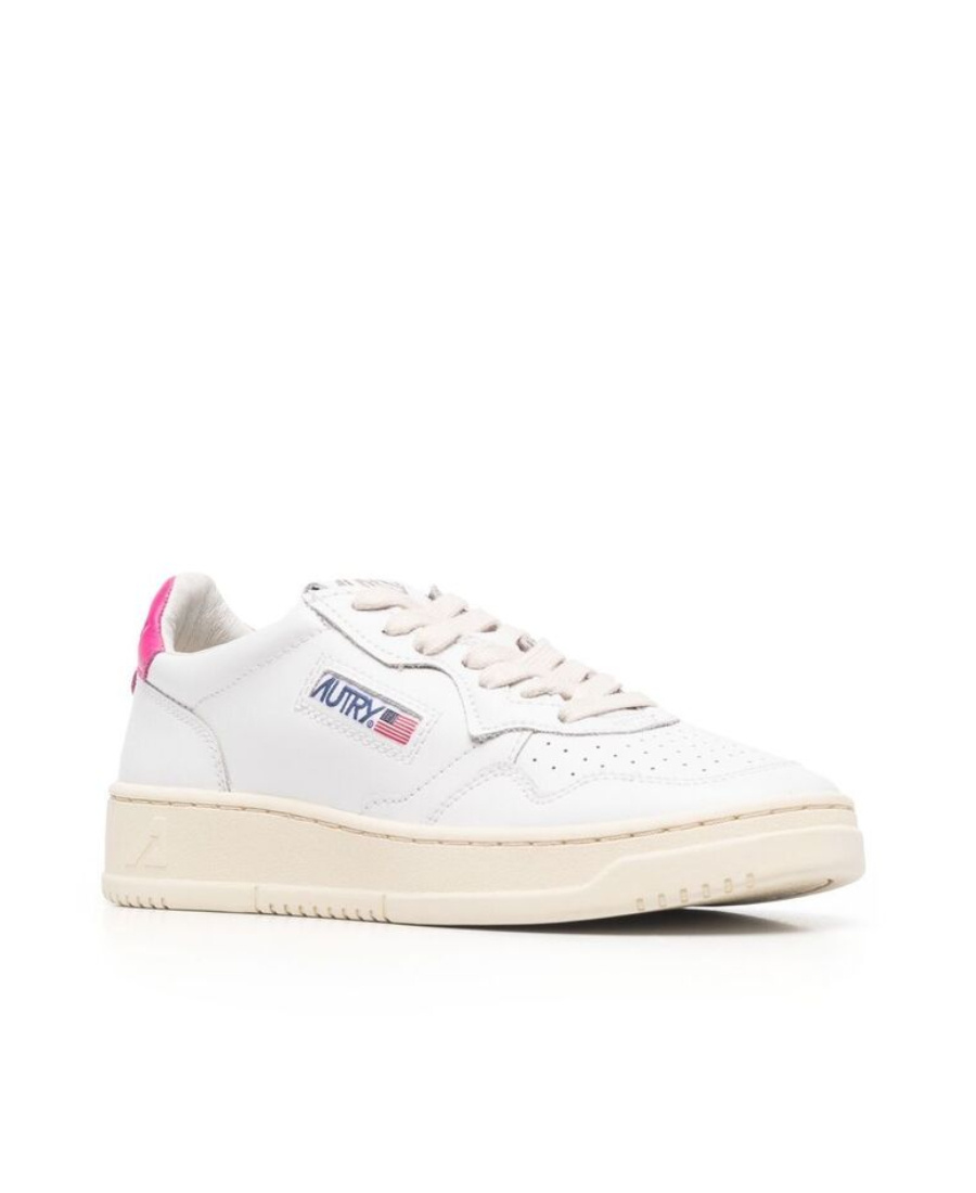 Autry 'medalist' White Low Top Sneakers With Logo Patch On Tongue And Side In White
