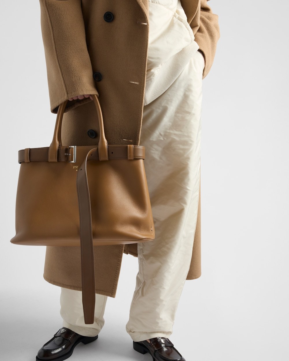 Prada Hose Aus Leichtem Re-nylon In Nude