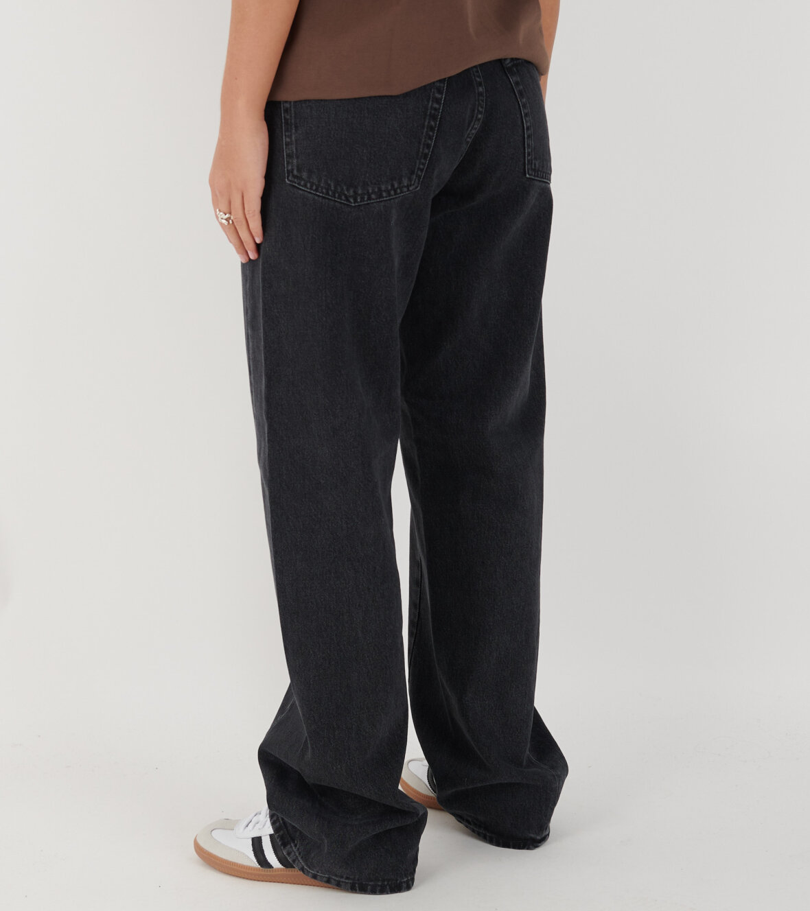 Sunflower Belt-loop Jeans In Black