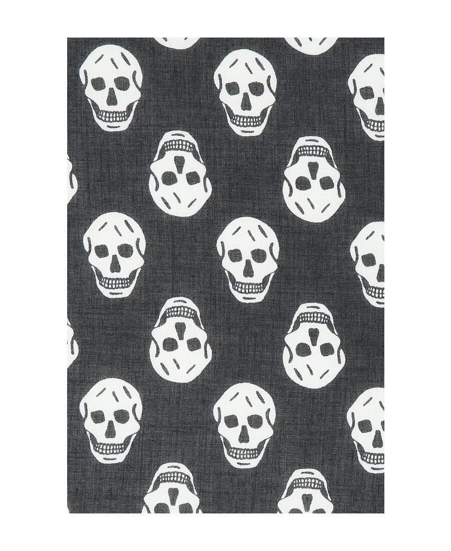 Alexander Mcqueen Skull Print Frayed Scarf In Black