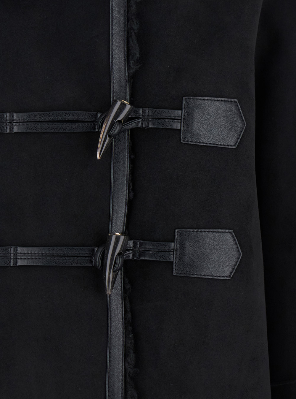 Low Classic Reversible Duffle Short Coat In Black