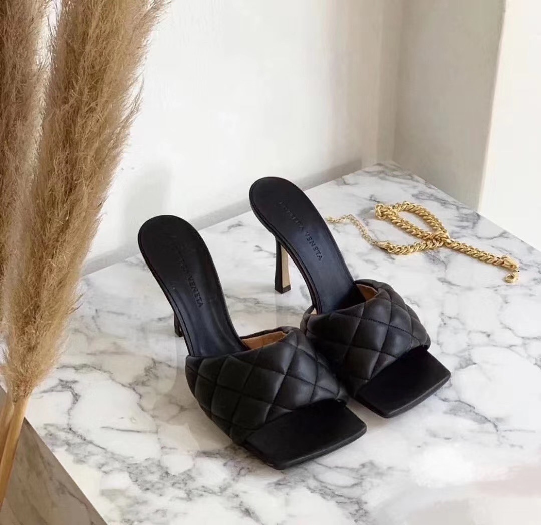 Bottega Veneta 90mm Padded Quilted Leather Sandals In Black