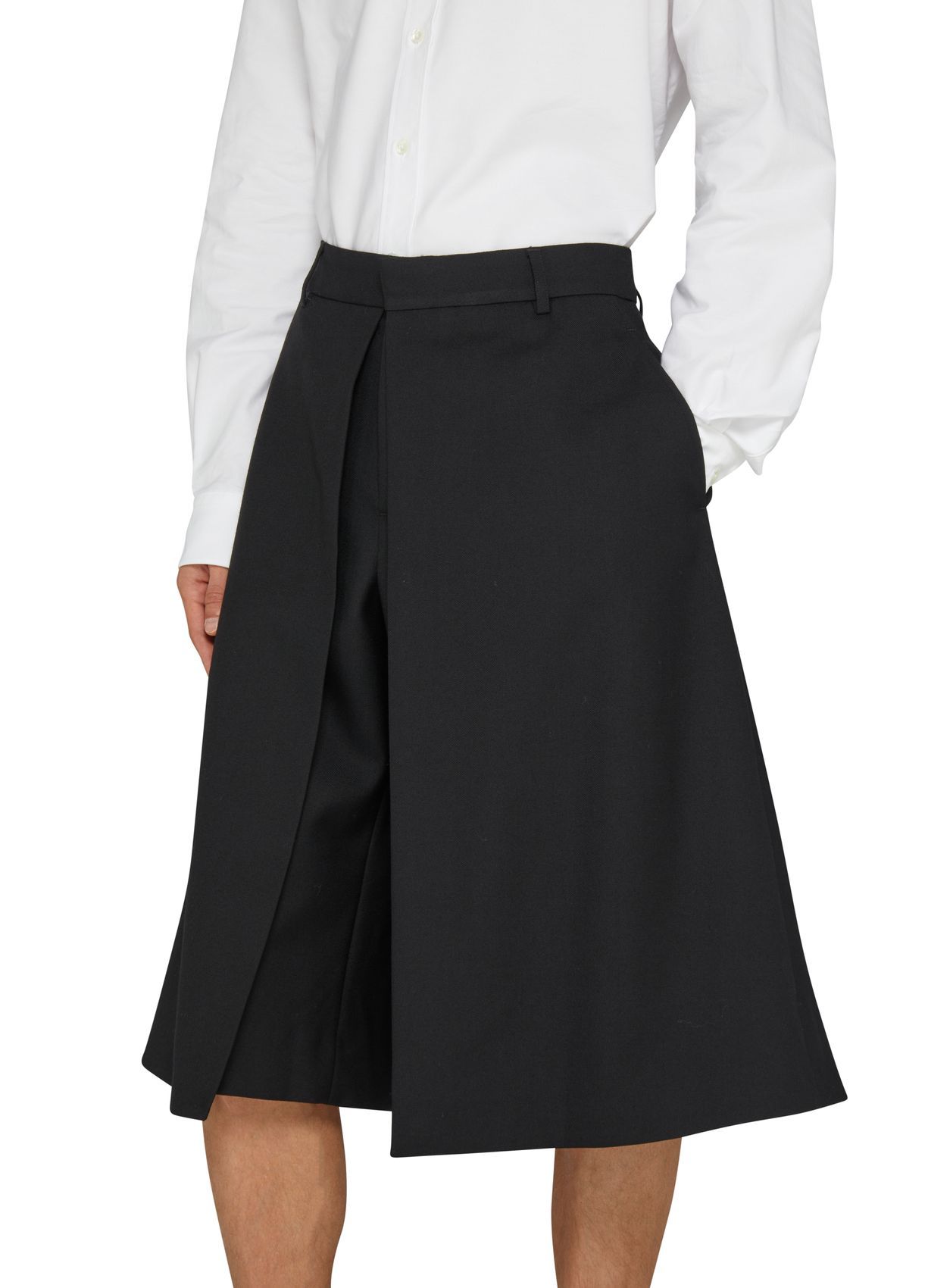 Ami Alexandre Mattiussi Waistband Loop Shorts In Black