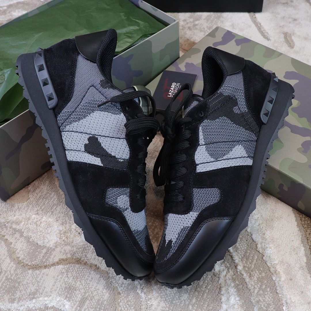 Valentino Garavani Mans Rockrunner Camouflage Noir Leather And Fabric Sneakers In Black