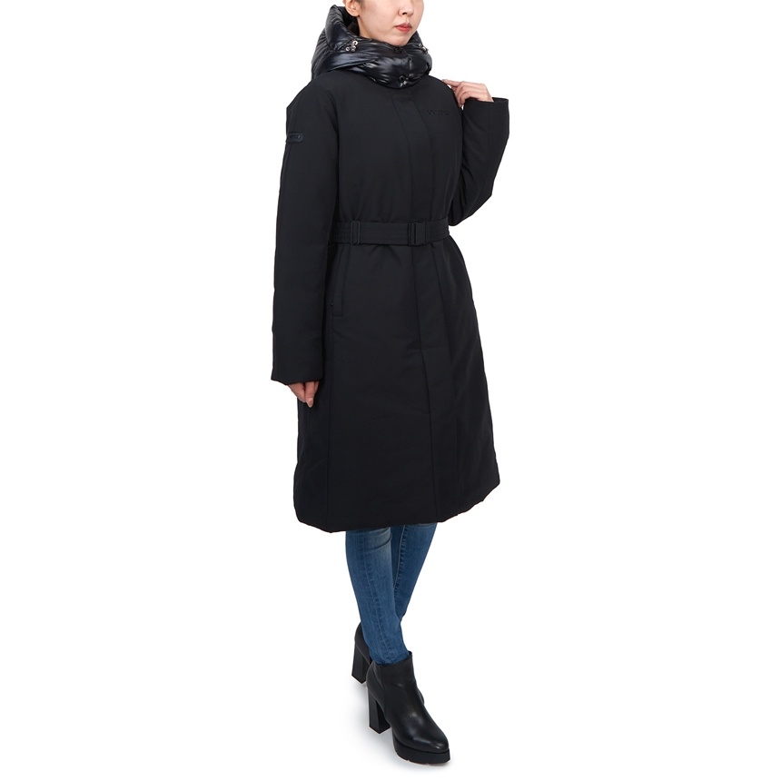 Duvetica Long-sleeved Hooded Down Jacket In Black