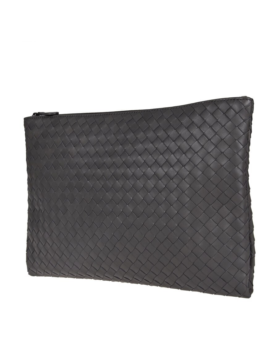 Bottega Veneta Intrecciato Weave Clutch Bag In Black
