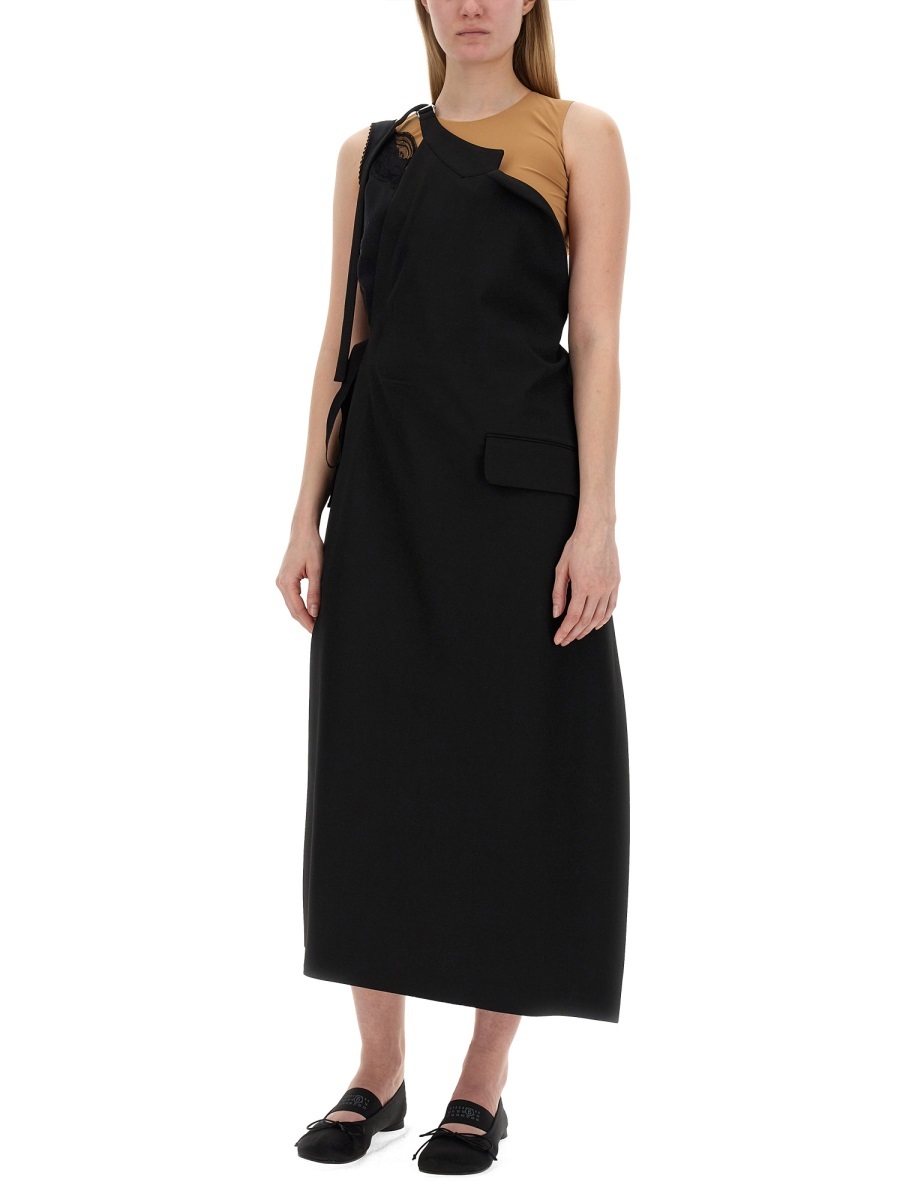 Mm6 Maison Margiela Asymmetric-neck Twill Top In Black