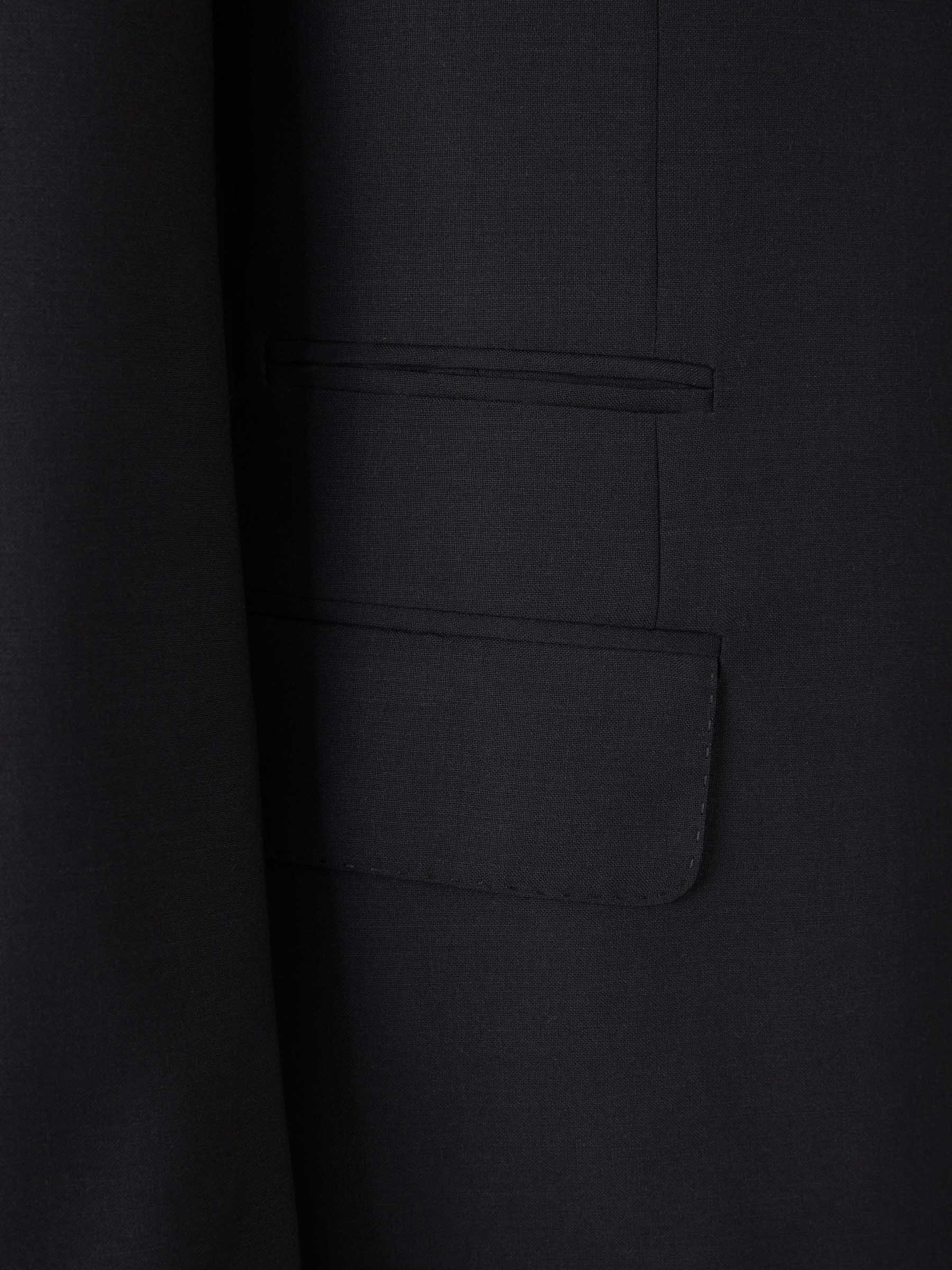 Brioni Long-sleeved Coat Belt Ring Trousers Suit In Black