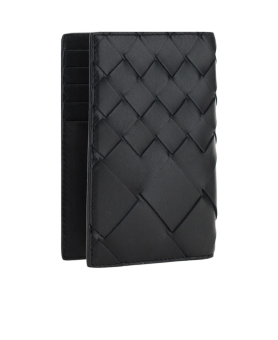 Bottega Veneta Leather Intrecciato Bifold Card Holder In Black