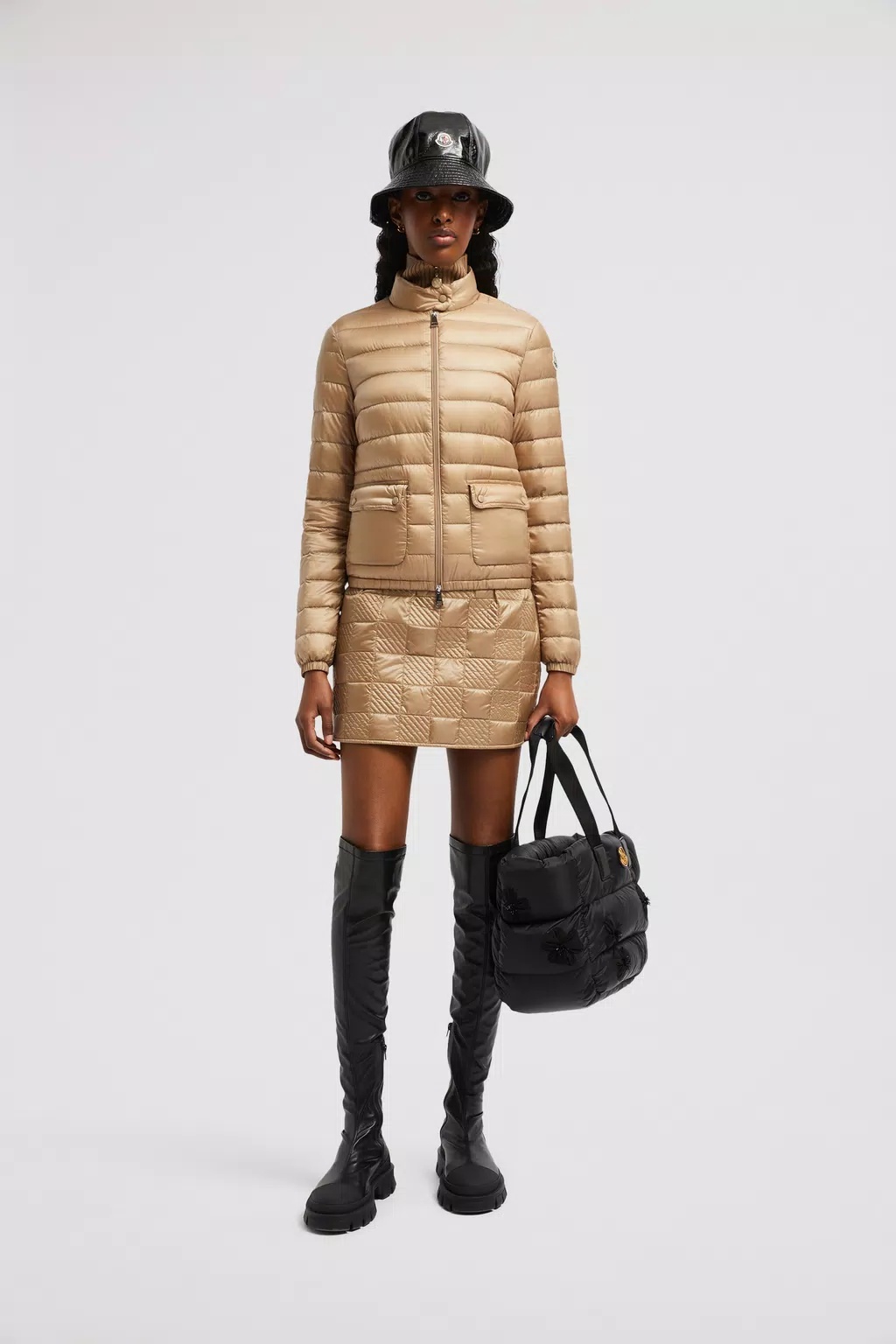 Moncler Doudoune Courte Lans In Nude