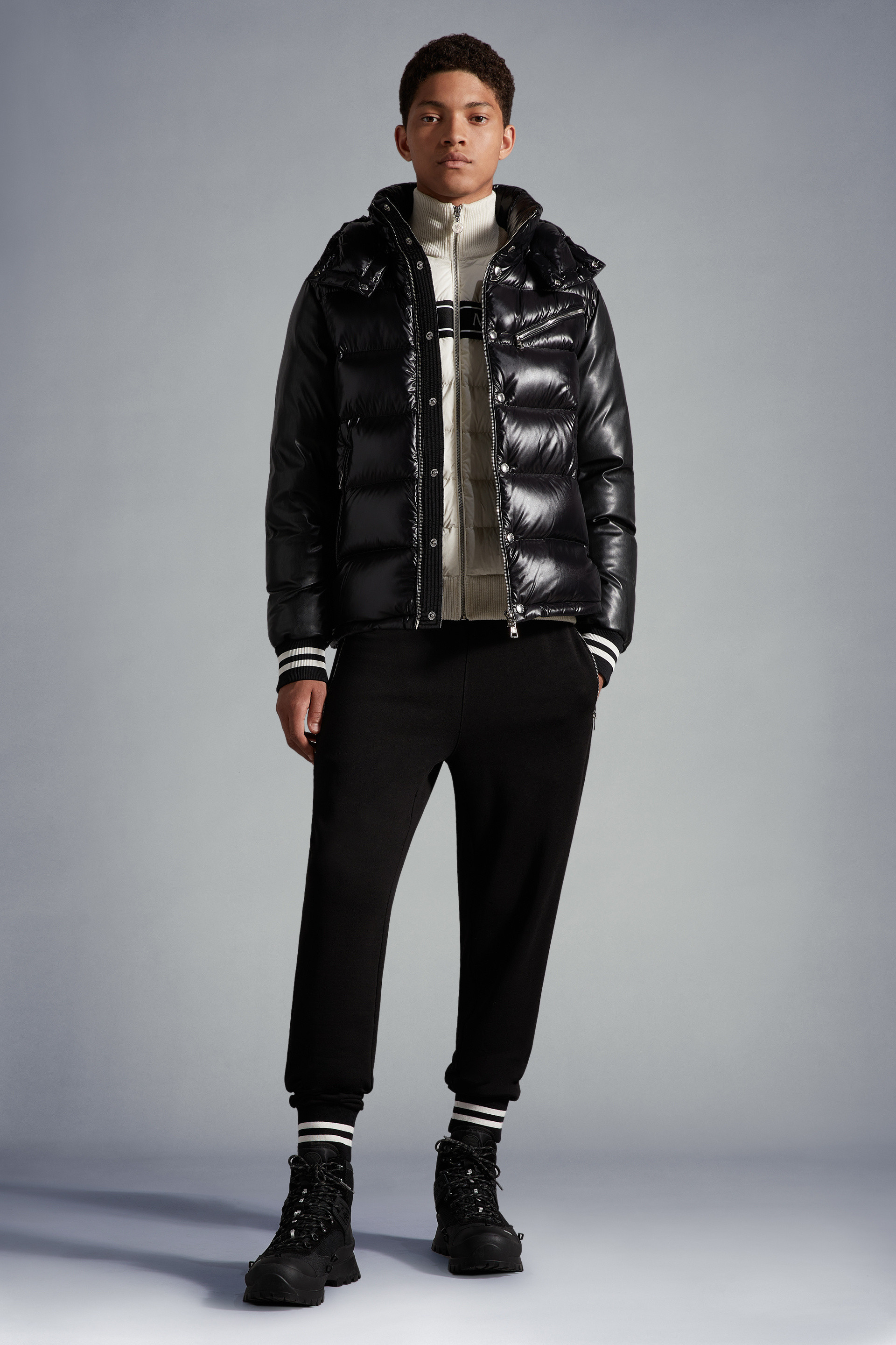 Moncler Padded Detachable-hood Jacket In Black