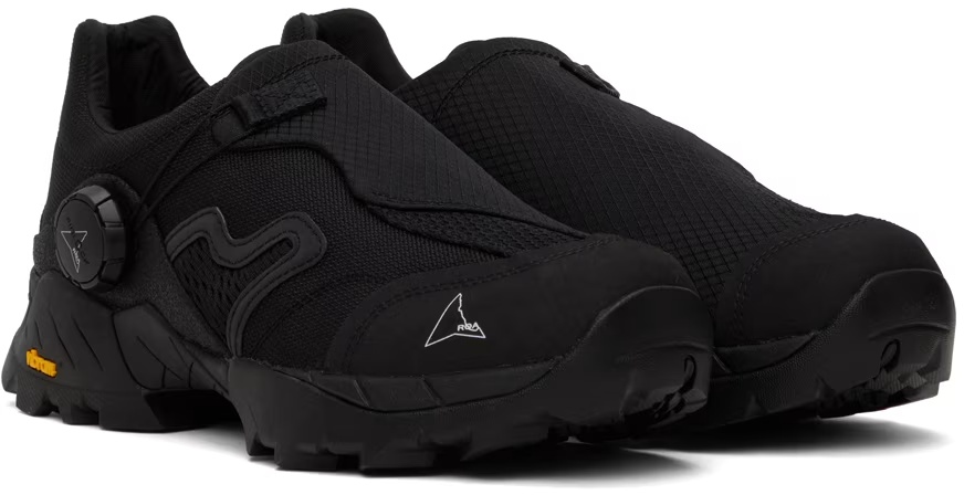 Roa Lace-up Low-cut Sneakers In Black